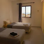 Em Cima Da - - Algarve * Carvoeiro (Lagoa)