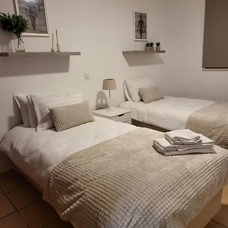 Apartamento Em Cima Da Praia - Carvoeiro - Algarve Appartement *