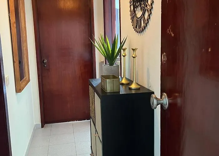 Em Cima Da - - Algarve Carvoeiro (Lagoa)