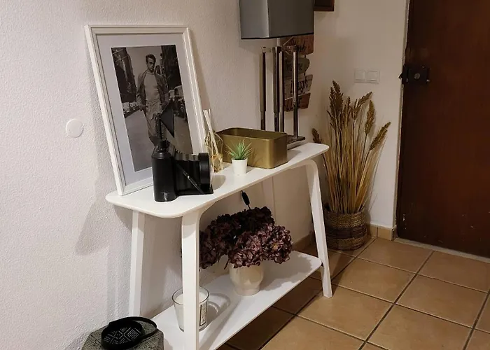 Em Cima Da - - Algarve * Carvoeiro (Lagoa)