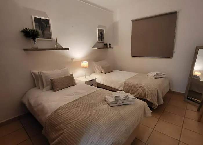 Apartamento Em Cima Da - - Algarve *